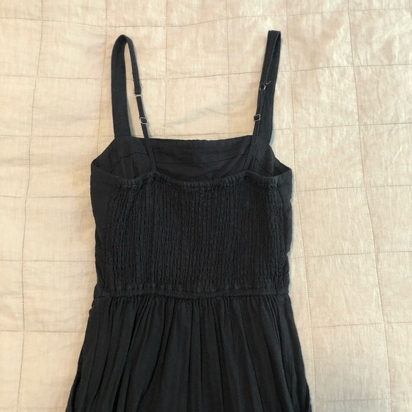 Abercrombie and Fitch tie front linen jumpsuit - Picture 3 of 5